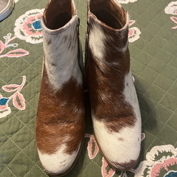 Myra Cowhide Ankle Boots - Brown & White Haircalf Booties size 10 - Picture 5 of 8